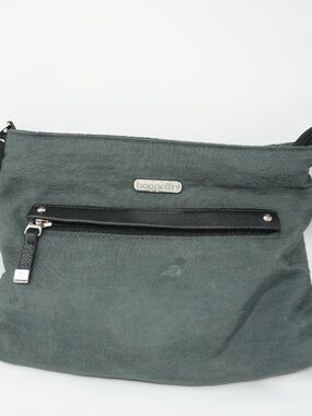 Baggallini All Around Crossbody Bag - Slim Profile, Lightweight Crossbody Travel